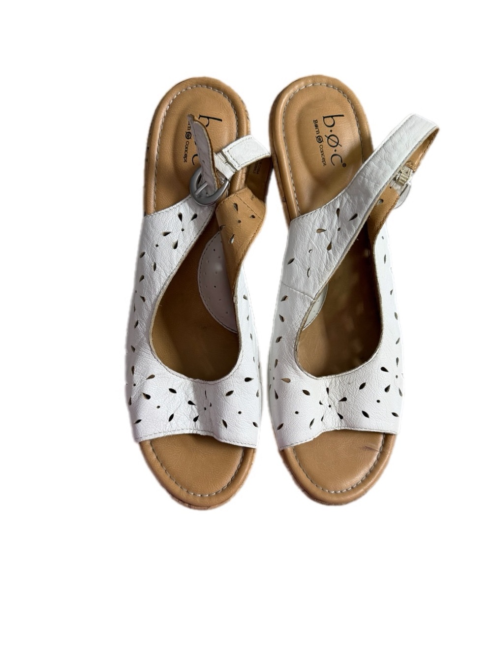 b.o.c. White Leather Slingback Sandals 11